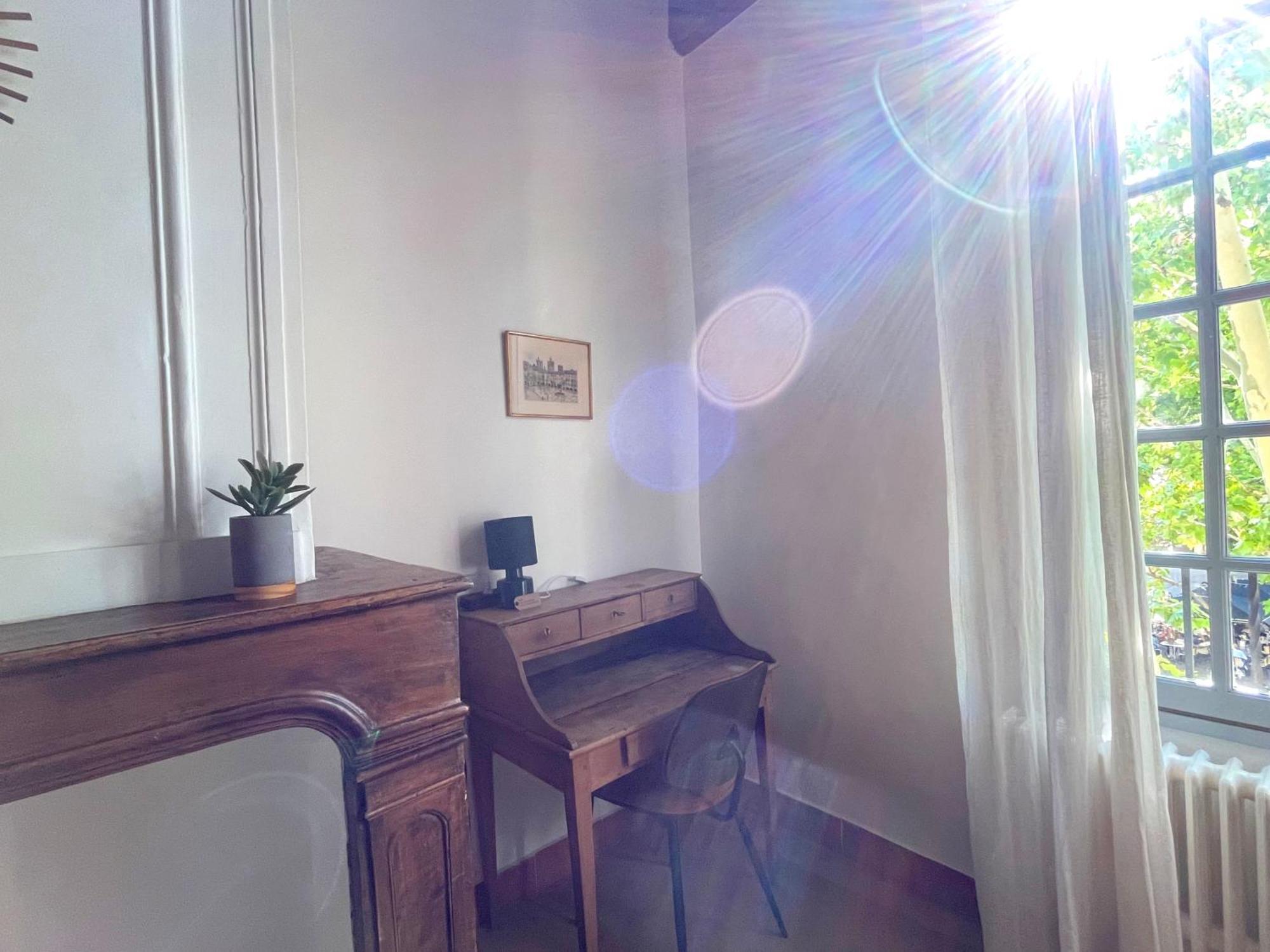 La Boheme Place Aux Herbes Uzès Εξωτερικό φωτογραφία